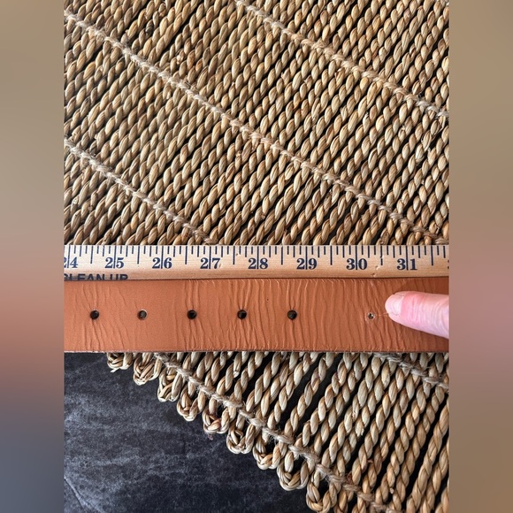 American Eagle Outfitters leather belt - Picture 5 of 6